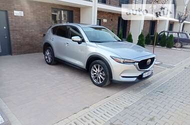 Внедорожник / Кроссовер Mazda CX-5 2018 в Черновцах