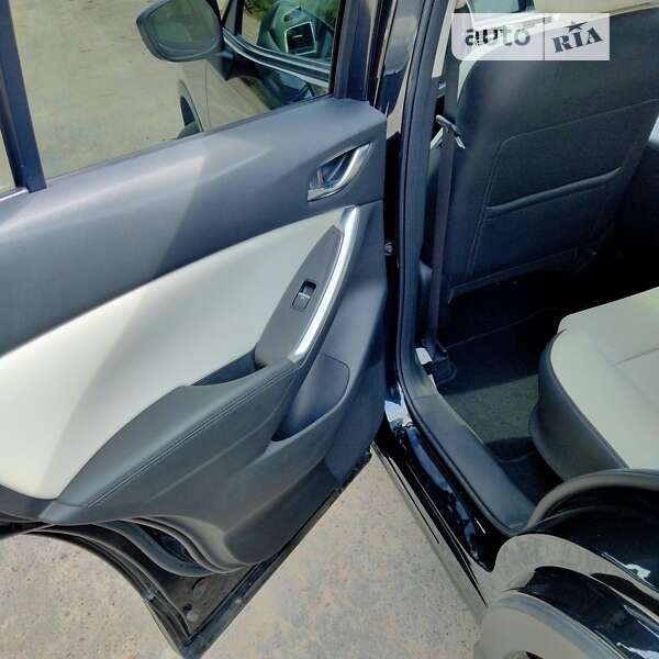 Внедорожник / Кроссовер Mazda CX-5 2016 в Бродах