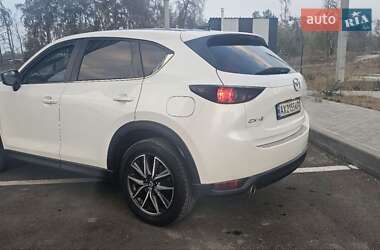Позашляховик / Кросовер Mazda CX-5 2018 в 