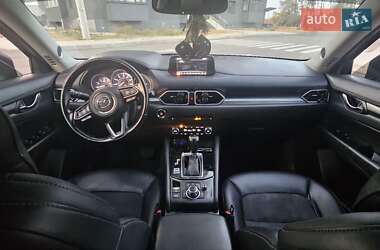 Позашляховик / Кросовер Mazda CX-5 2018 в 