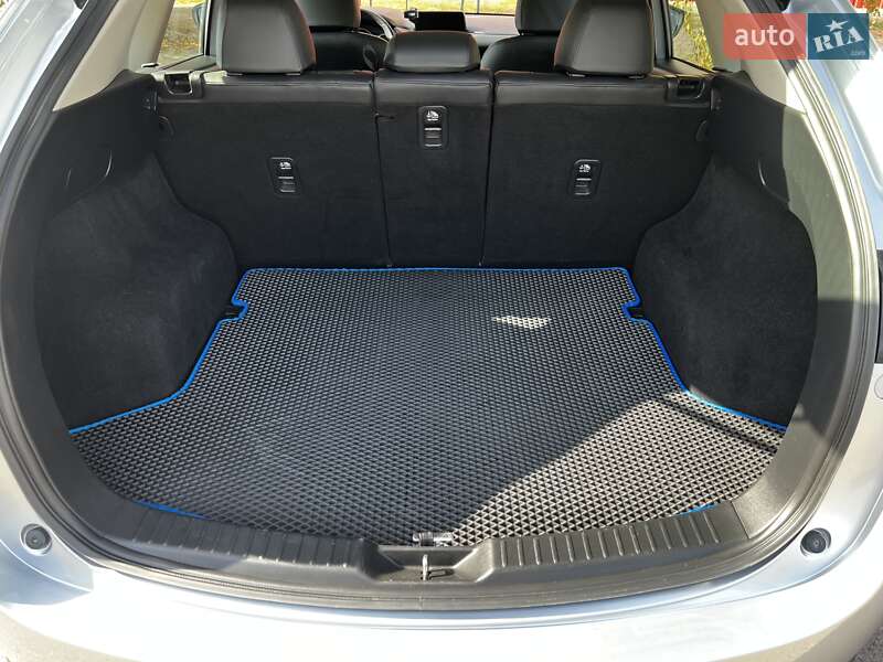Внедорожник / Кроссовер Mazda CX-5 2019 в Никополе