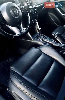 Позашляховик / Кросовер Mazda CX-5 2012 в 