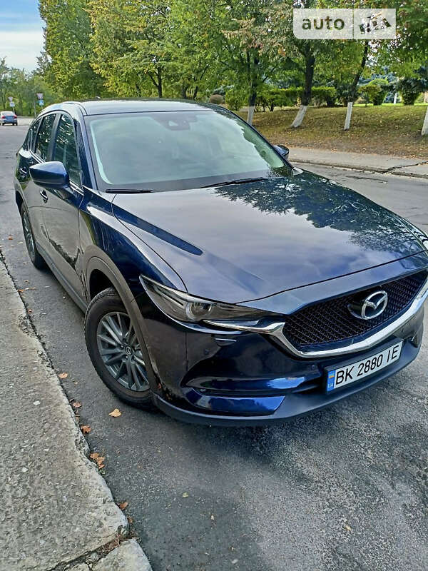 Внедорожник / Кроссовер Mazda CX-5 2017 в Вараше