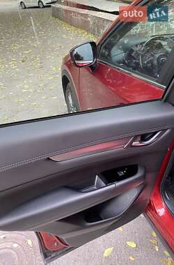 Внедорожник / Кроссовер Mazda CX-5 2018 в 