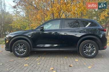 Позашляховик / Кросовер Mazda CX-5 2017 в Миколаєві