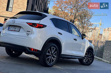 Позашляховик / Кросовер Mazda CX-5 2017 в 