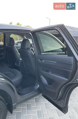 Позашляховик / Кросовер Mazda CX-5 2020 в 