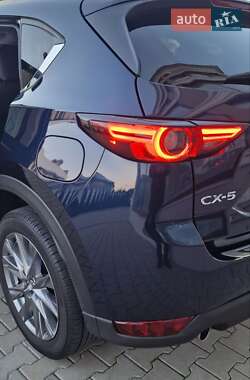 Позашляховик / Кросовер Mazda CX-5 2021 в 