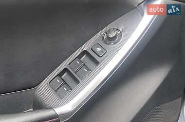 Позашляховик / Кросовер Mazda CX-5 2014 в 