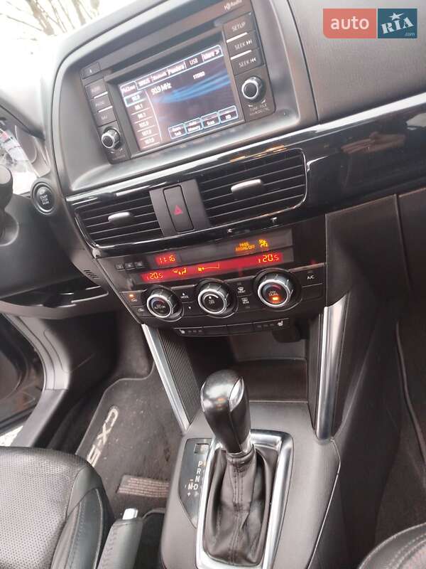 Внедорожник / Кроссовер Mazda CX-5 2015 в Ровно