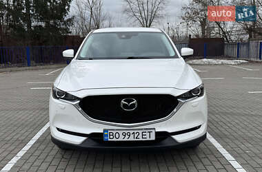 Позашляховик / Кросовер Mazda CX-5 2019 в 