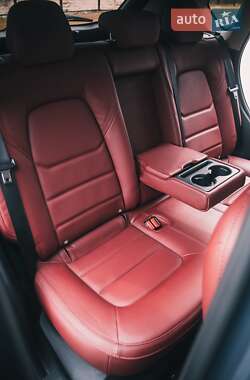 Внедорожник / Кроссовер Mazda CX-5 2022 в 