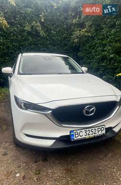 Позашляховик / Кросовер Mazda CX-5 2017 в Червонограді