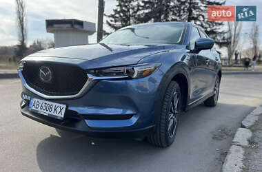 Позашляховик / Кросовер Mazda CX-5 2018 в 