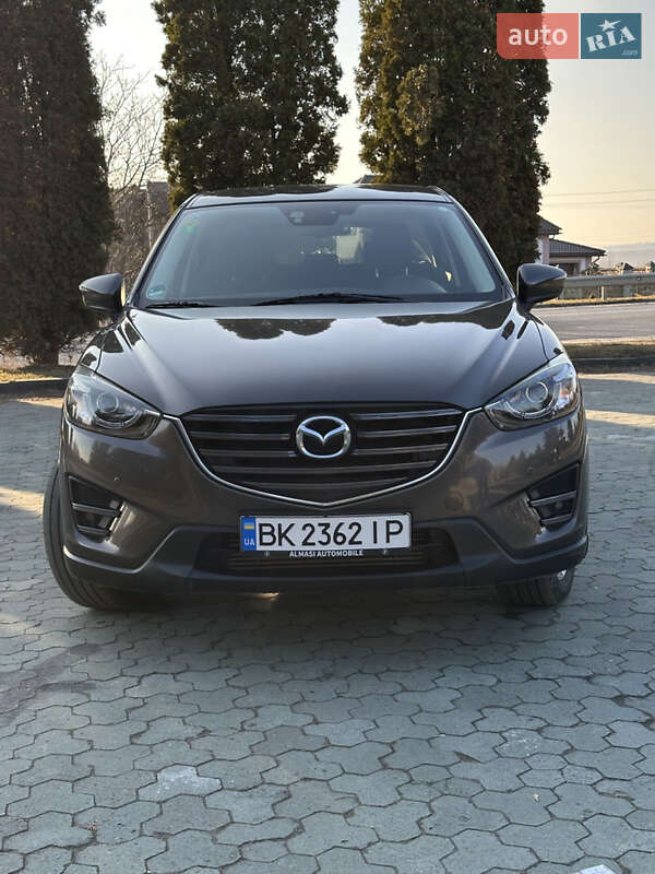 Внедорожник / Кроссовер Mazda CX-5 2016 в Дубно