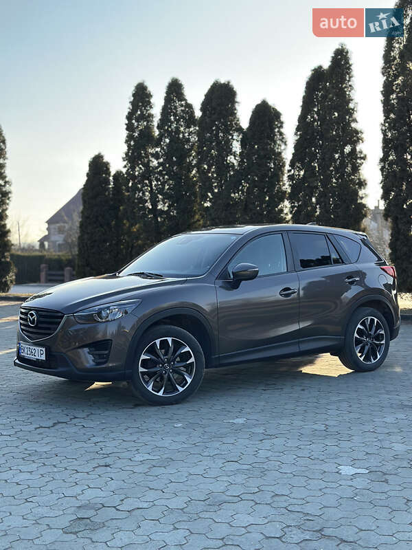 Внедорожник / Кроссовер Mazda CX-5 2016 в Дубно