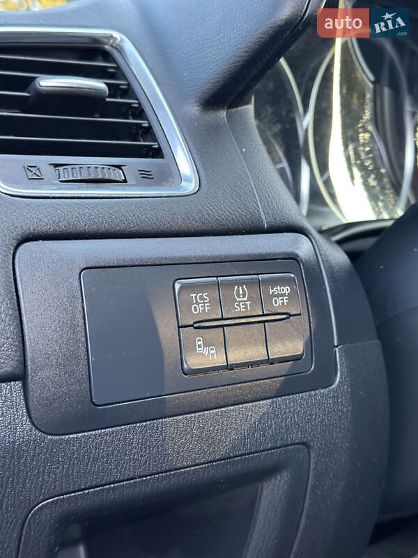 Внедорожник / Кроссовер Mazda CX-5 2016 в Дубно