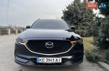 Позашляховик / Кросовер Mazda CX-5 2018 в 