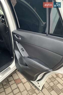 Позашляховик / Кросовер Mazda CX-5 2013 в 
