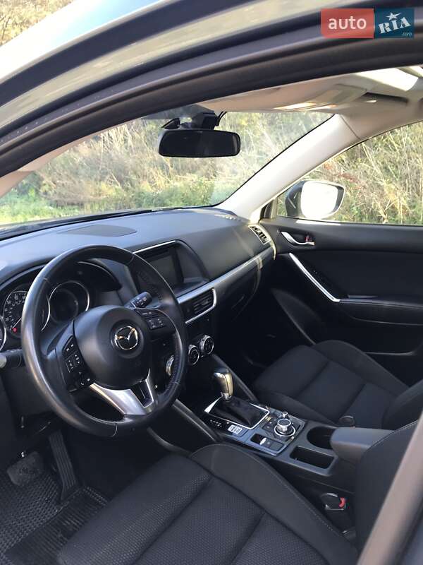 Внедорожник / Кроссовер Mazda CX-5 2016 в Ватутино