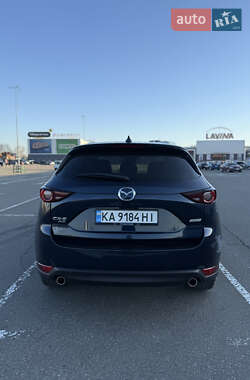 Позашляховик / Кросовер Mazda CX-5 2018 в 