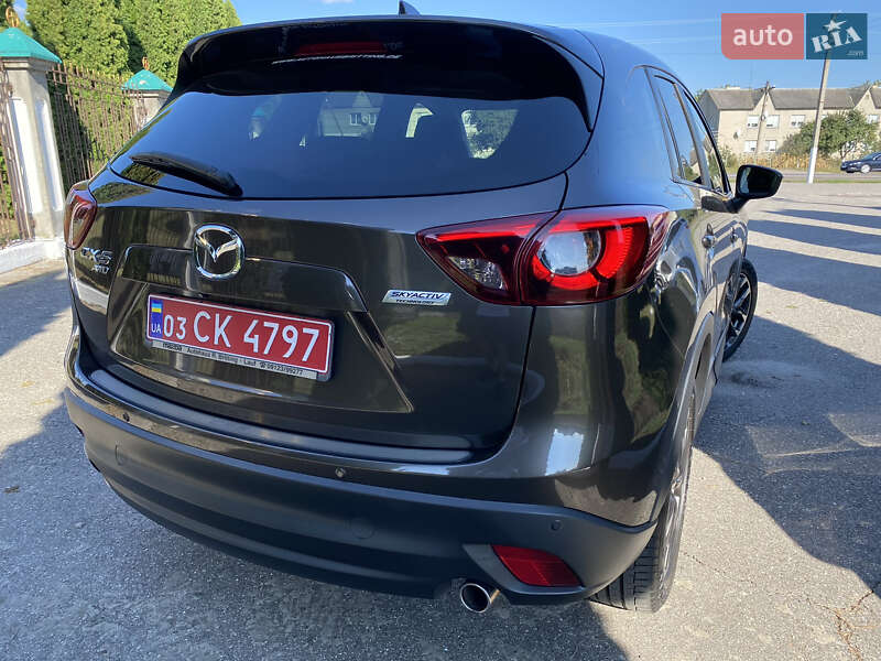 Внедорожник / Кроссовер Mazda CX-5 2016 в Дубно