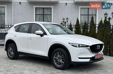 Позашляховик / Кросовер Mazda CX-5 2017 в 
