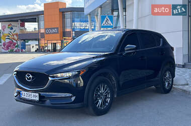 Позашляховик / Кросовер Mazda CX-5 2018 в 