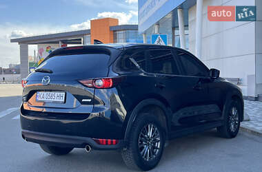 Позашляховик / Кросовер Mazda CX-5 2018 в 