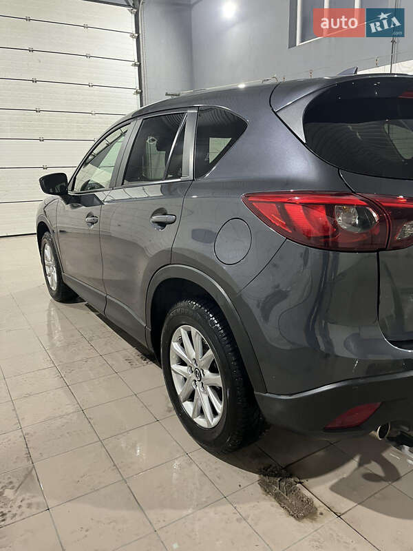 Внедорожник / Кроссовер Mazda CX-5 2016 в Хороле