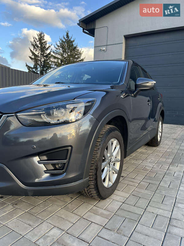 Внедорожник / Кроссовер Mazda CX-5 2016 в Хороле