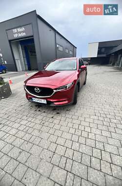 Позашляховик / Кросовер Mazda CX-5 2020 в 