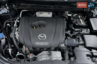 Внедорожник / Кроссовер Mazda CX-5 2017 в 