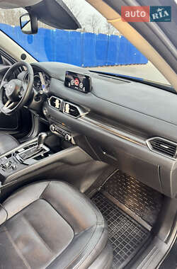 Внедорожник / Кроссовер Mazda CX-5 2018 в 