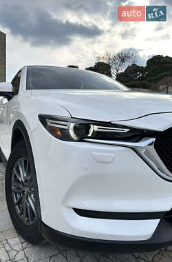 Внедорожник / Кроссовер Mazda CX-5 2017 в 