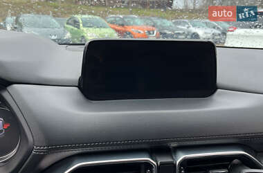 Позашляховик / Кросовер Mazda CX-5 2020 в 