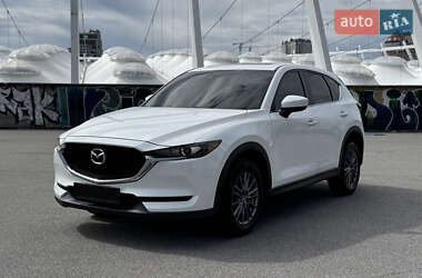 Позашляховик / Кросовер Mazda CX-5 2017 в 