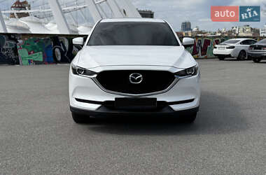 Позашляховик / Кросовер Mazda CX-5 2017 в 
