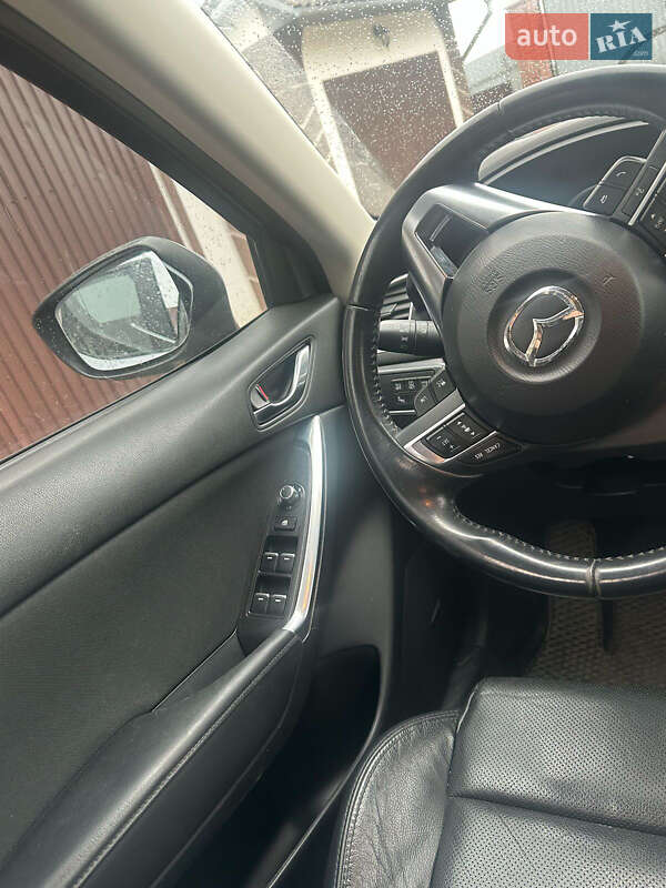 Внедорожник / Кроссовер Mazda CX-5 2015 в Кицмани