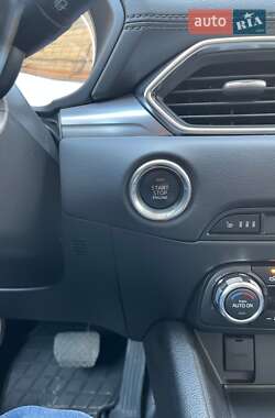 Внедорожник / Кроссовер Mazda CX-5 2017 в 