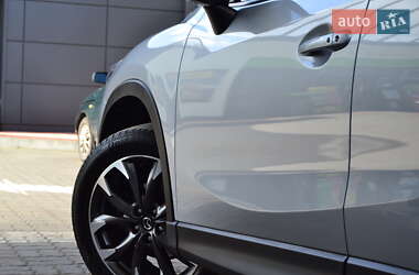 Позашляховик / Кросовер Mazda CX-5 2016 в 