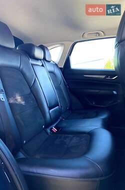Внедорожник / Кроссовер Mazda CX-5 2017 в 