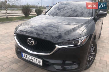 Позашляховик / Кросовер Mazda CX-5 2018 в 