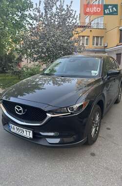Позашляховик / Кросовер Mazda CX-5 2017 в 