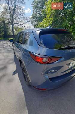 Позашляховик / Кросовер Mazda CX-5 2021 в 