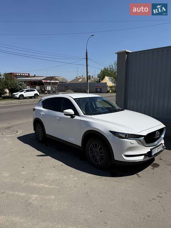Позашляховик / Кросовер Mazda CX-5 2017 в Миколаєві