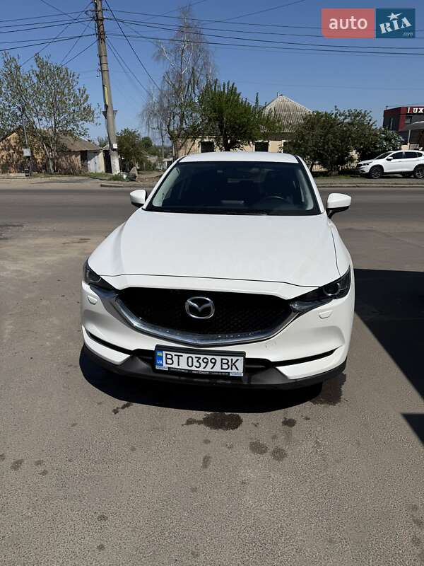 Позашляховик / Кросовер Mazda CX-5 2017 в 