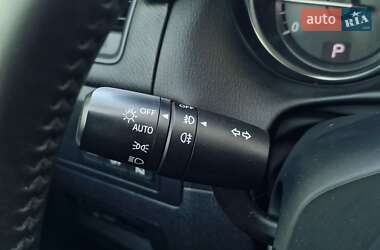 Позашляховик / Кросовер Mazda CX-5 2012 в 