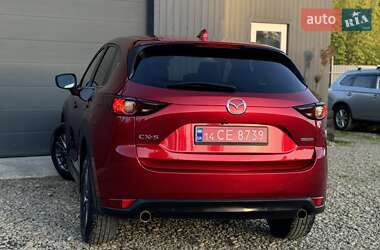 Позашляховик / Кросовер Mazda CX-5 2020 в 