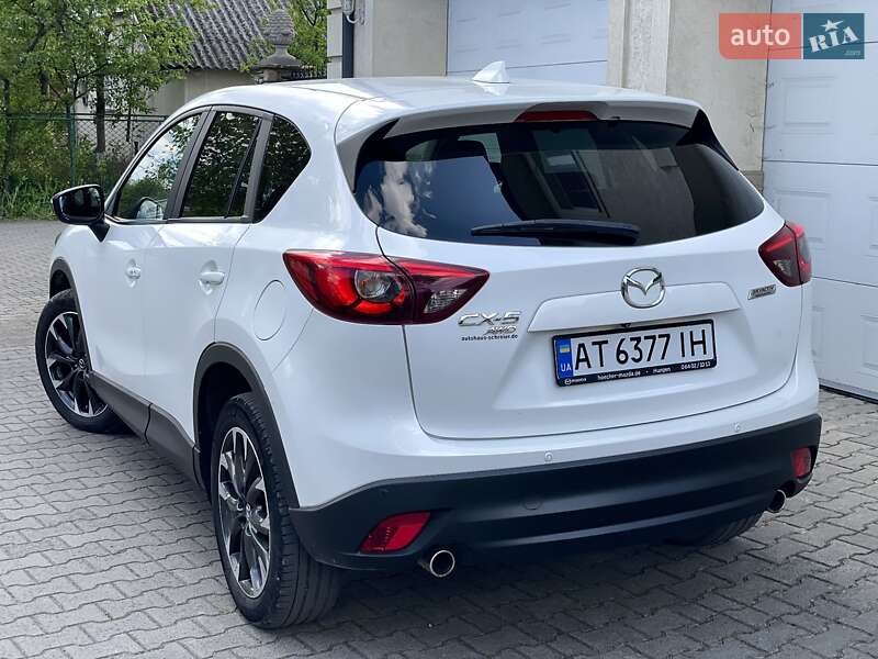 Внедорожник / Кроссовер Mazda CX-5 2015 в Надворной